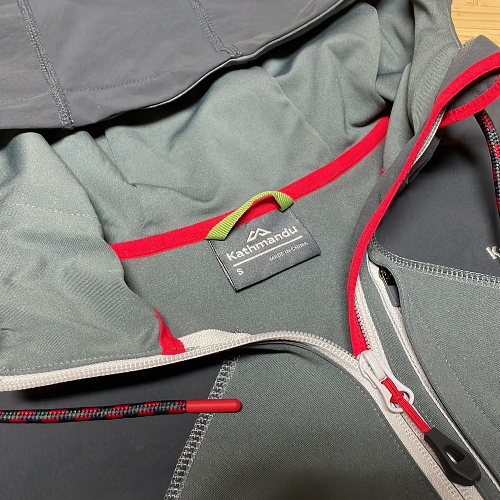 Kathmandu Escarpar Softshell Pullover Hoodie Size… - image 2